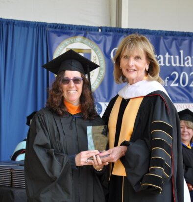 Chancellor’s Award for Teaching Excellence goes to Professor Susan Hughes